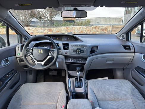 Used 2012 Honda Civic Hybrid Sedan image 29