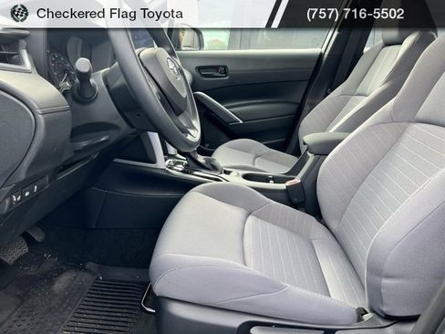 Used 2023 Toyota Corolla Cross S image 9