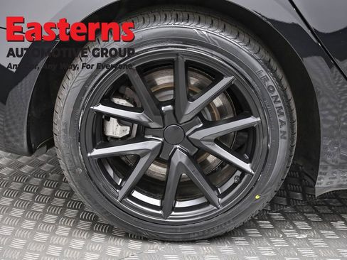 Used 2023 Tesla Model 3 Standard Range image 23