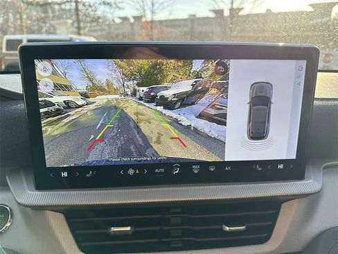 Used 2025 Ford Explorer Active image 18