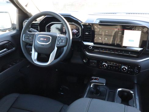 New 2026 GMC Sierra 1500 SLT image 10