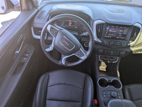 Used 2023 GMC Terrain SLT image 19
