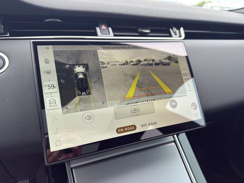 Used 2024 Land Rover Range Rover Evoque S AWD/4WD image 15