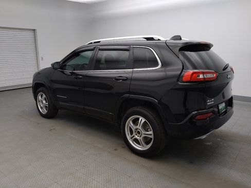 Used 2017 Jeep Cherokee Overland w/ Technology Group AWD/4WD image 3