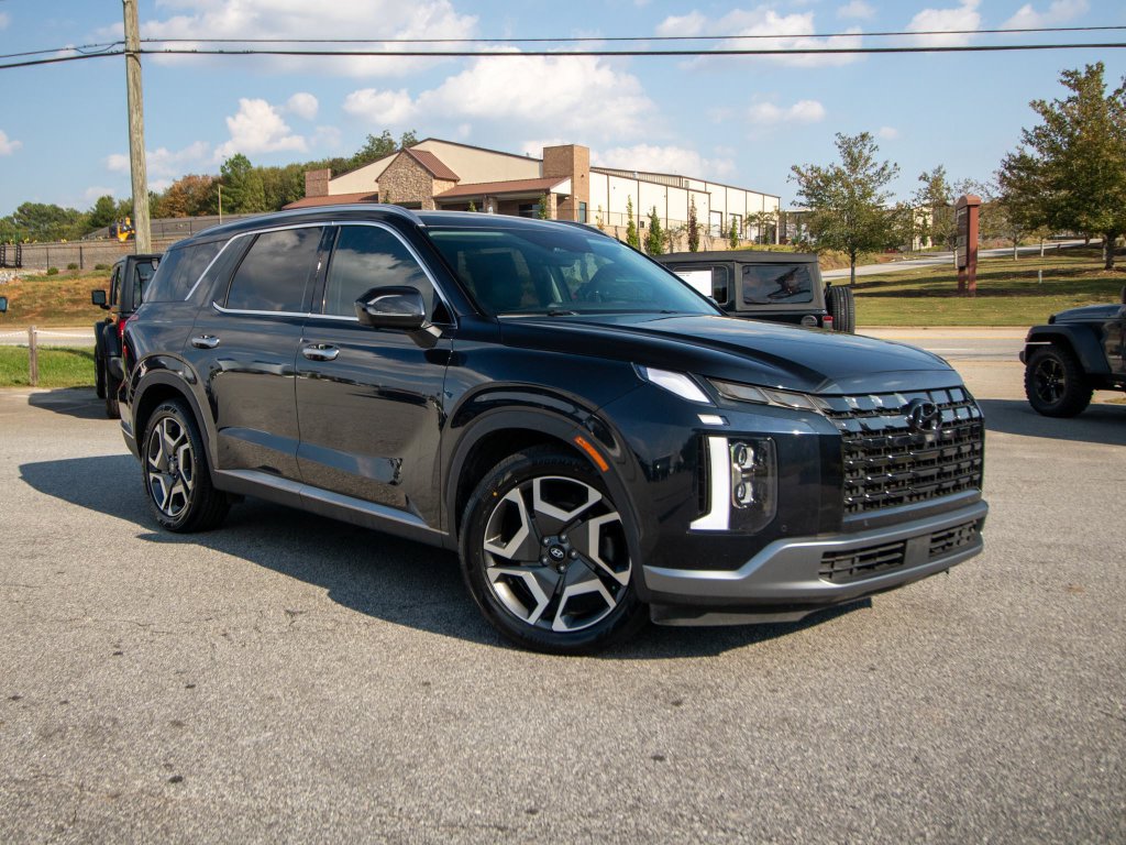 Certified 2024 Hyundai Palisade Limited FWD image 3
