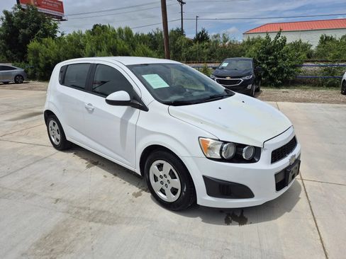 Used 2016 Chevrolet Sonic LS FWD image 4