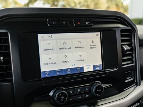 Used 2023 Ford F150 XLT w/ XTR Package image 64