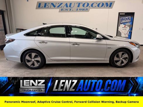 Used 2017 Hyundai Sonata Limited w/ Ultimate Package 02 FWD image 1