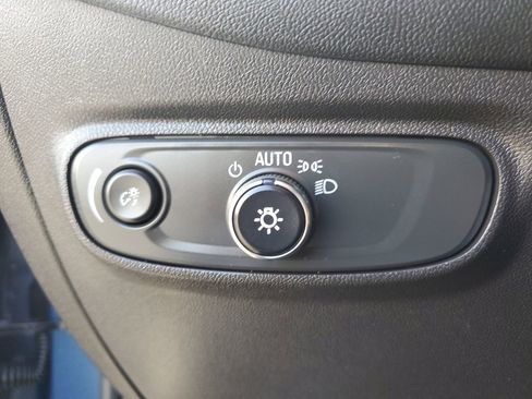 Used 2024 Chevrolet Equinox LT image 23