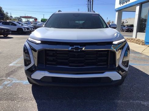 New 2026 Chevrolet Equinox ACTIV w/ Convenience Package III image 3