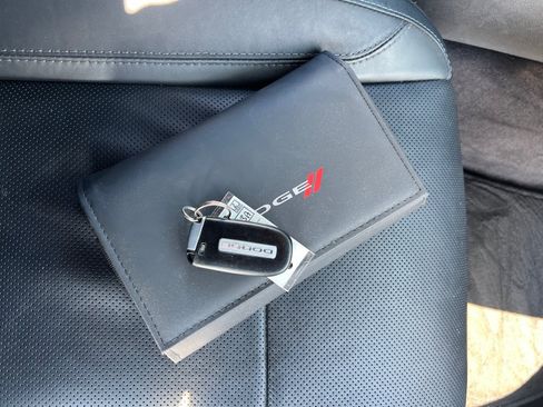 Used 2017 Dodge Charger R/T w/ Plus Group RWD image 37