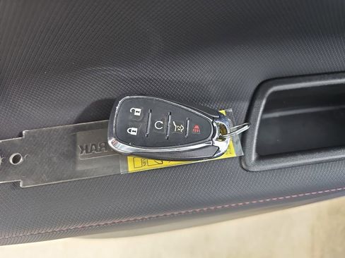 Certified 2024 Chevrolet Equinox RS AWD/4WD image 40
