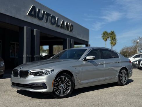Used 2018 BMW 530e w/ Premium Package 2 image 1