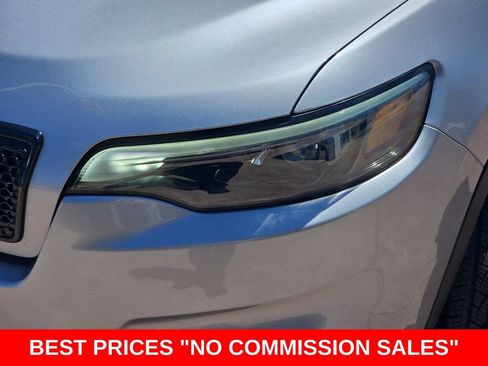 Used 2021 Jeep Cherokee Latitude Plus FWD image 31