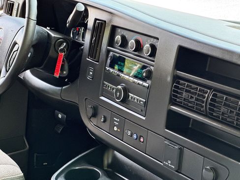 Used 2022 GMC Savana 3500 w/ Power Convenience Package image 23
