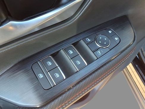 New 2026 Nissan Kicks SR w/ Cold Weather Package AWD/4WD image 15
