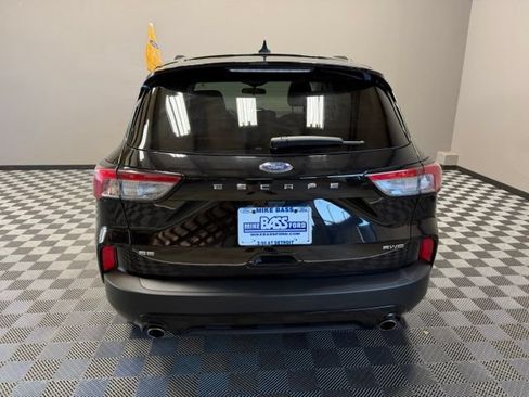 Used 2022 Ford Escape SE w/ SE Sport Appearance Package AWD/4WD image 11
