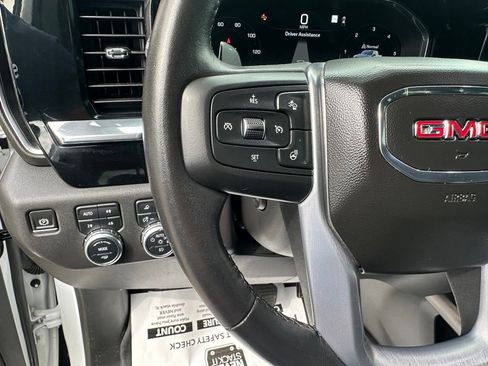 Used 2022 GMC Sierra 1500 SLT w/ SLT Premium Package AWD/4WD image 16