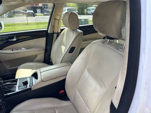 Used 2014 Hyundai Equus Signature RWD image 8