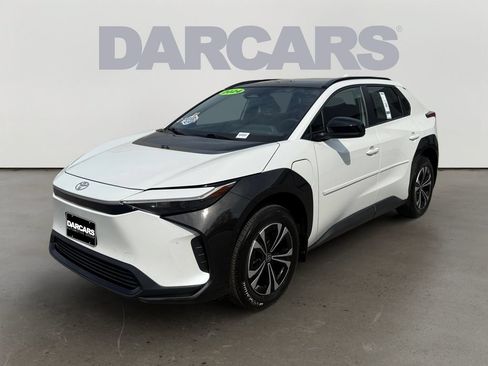 Used 2024 Toyota bZ4X AWD w/ Weather Package image 3