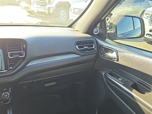 Used 2021 Dodge Durango SXT image 16