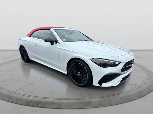 Used 2024 Mercedes-Benz CLE 450 4MATIC Cabriolet image 7