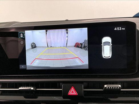 Used 2026 Kia Sportage EX w/ EX Panorama Roof Package image 14