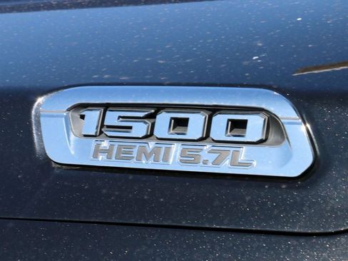 Used 2019 RAM 1500 Laramie image 10