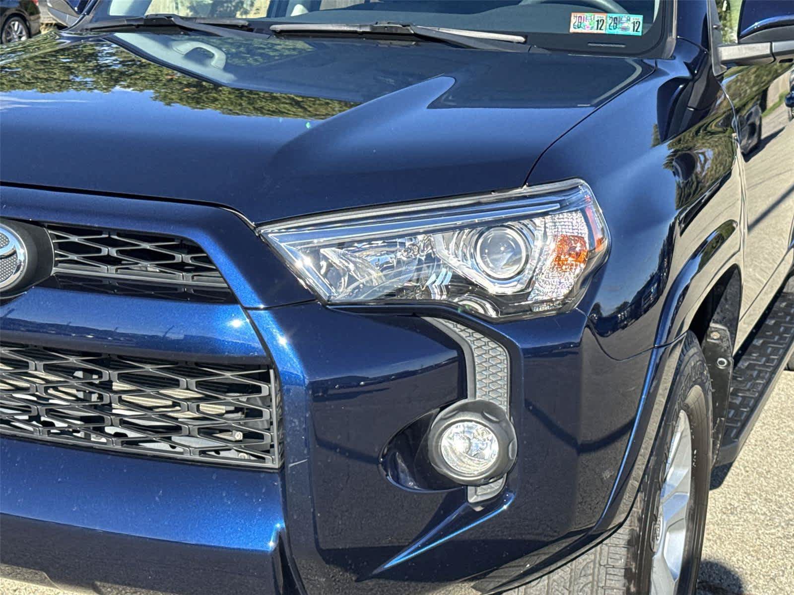 Used 2019 Toyota 4Runner SR5 Premium AWD/4WD image 9