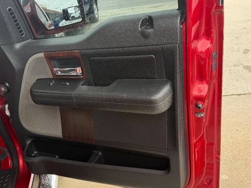 Used 2006 Lincoln Mark LT 4x4 image 16