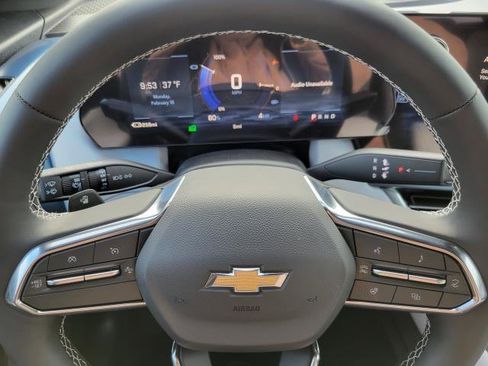 New 2026 Chevrolet Equinox EV LT image 10