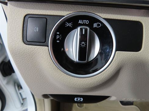 Used 2015 Mercedes-Benz E 350 Sedan w/ Premium 1 Package image 19