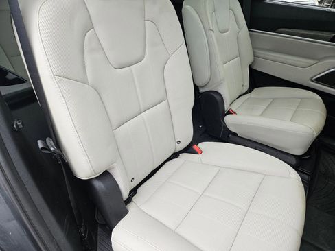 Used 2021 Kia Telluride SX w/ Towing Package AWD/4WD image 31