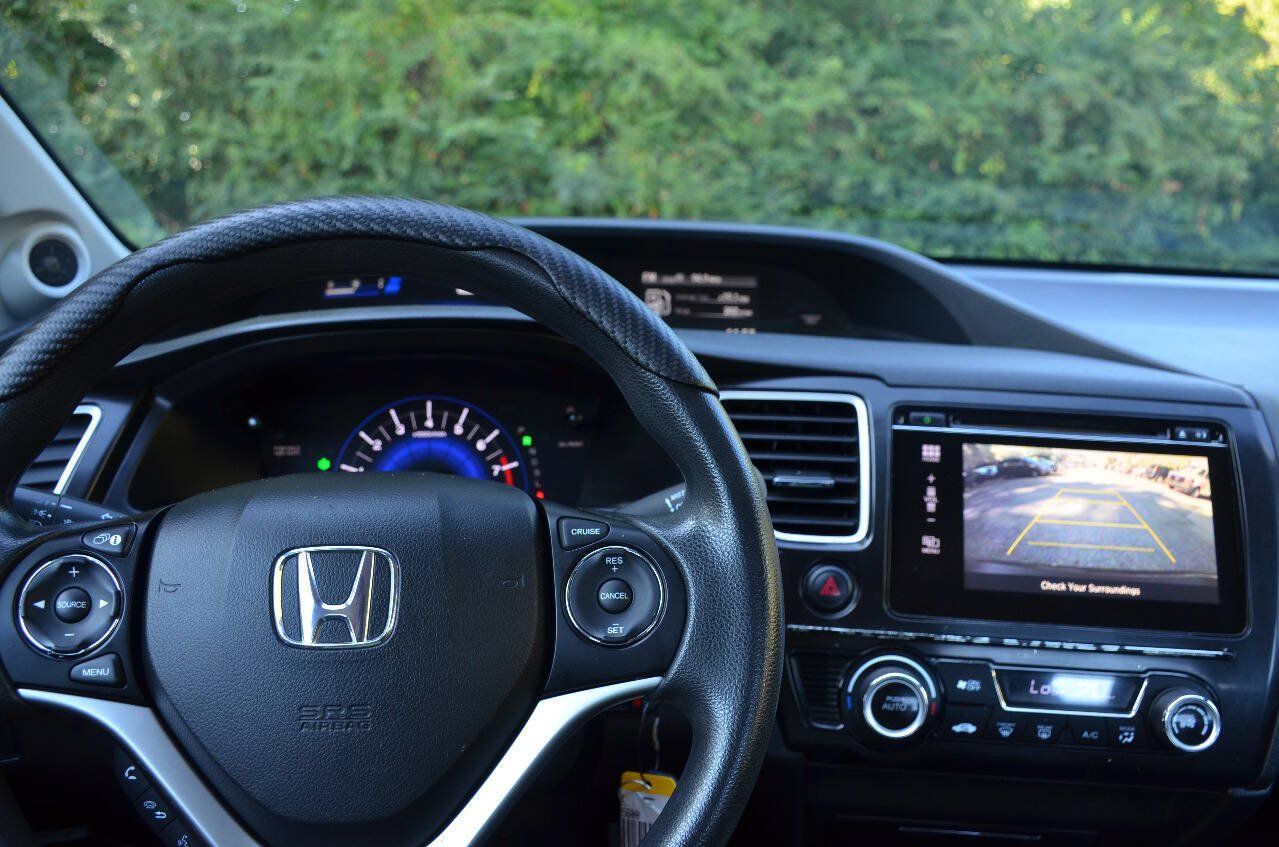 Used 2015 Honda Civic SE image 18
