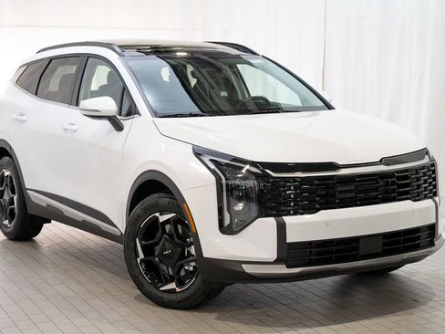 New 2026 Kia Sportage EX image 1