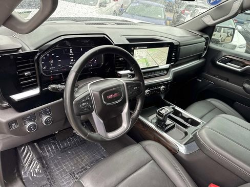 Used 2025 GMC Sierra 1500 SLT w/ SLT Premium Package AWD/4WD image 19
