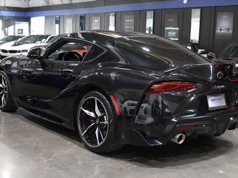 Used 2020 Toyota Supra Premium w/ Driver Assist Package image 9