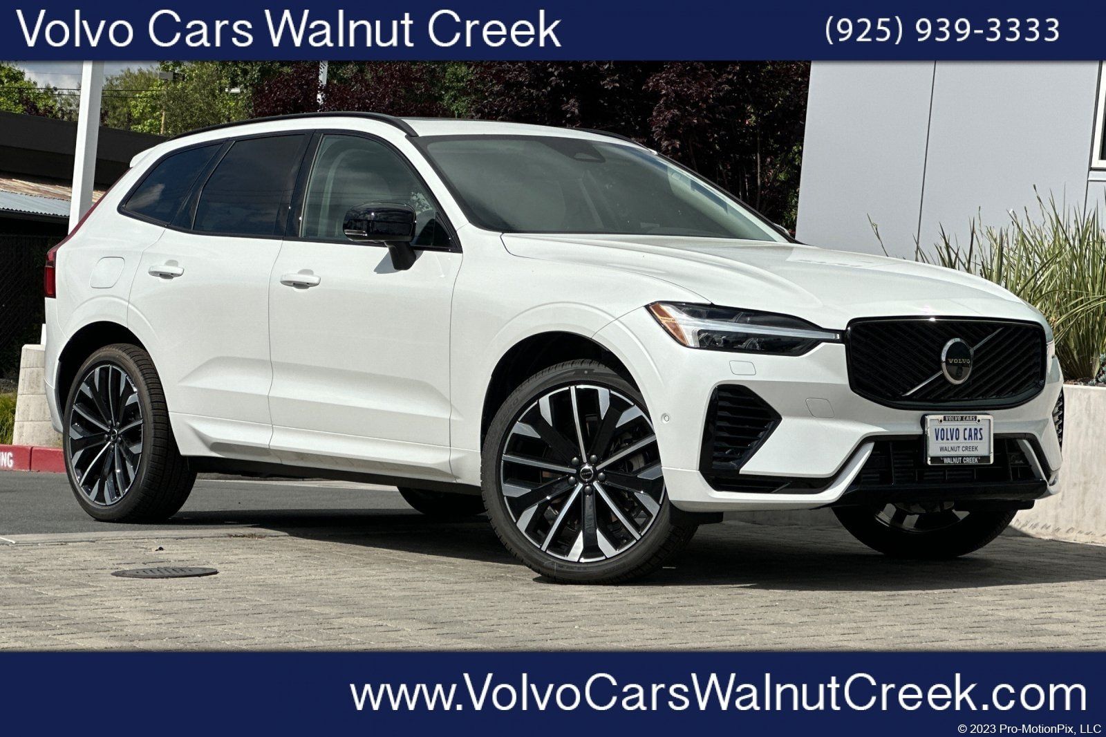 Certified 2026 Volvo XC60 T8 Ultra w/ Climate Package AWD/4WD image 1