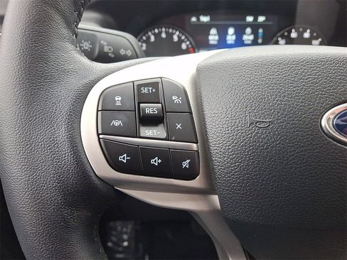 Certified 2023 Ford Explorer XLT w/ Equipment Group 202A image 23