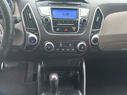 Used 2012 Hyundai Tucson GLS image 8