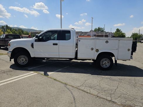 Used 2020 Ford F250 XL w/ Power Equipment Group AWD/4WD image 18