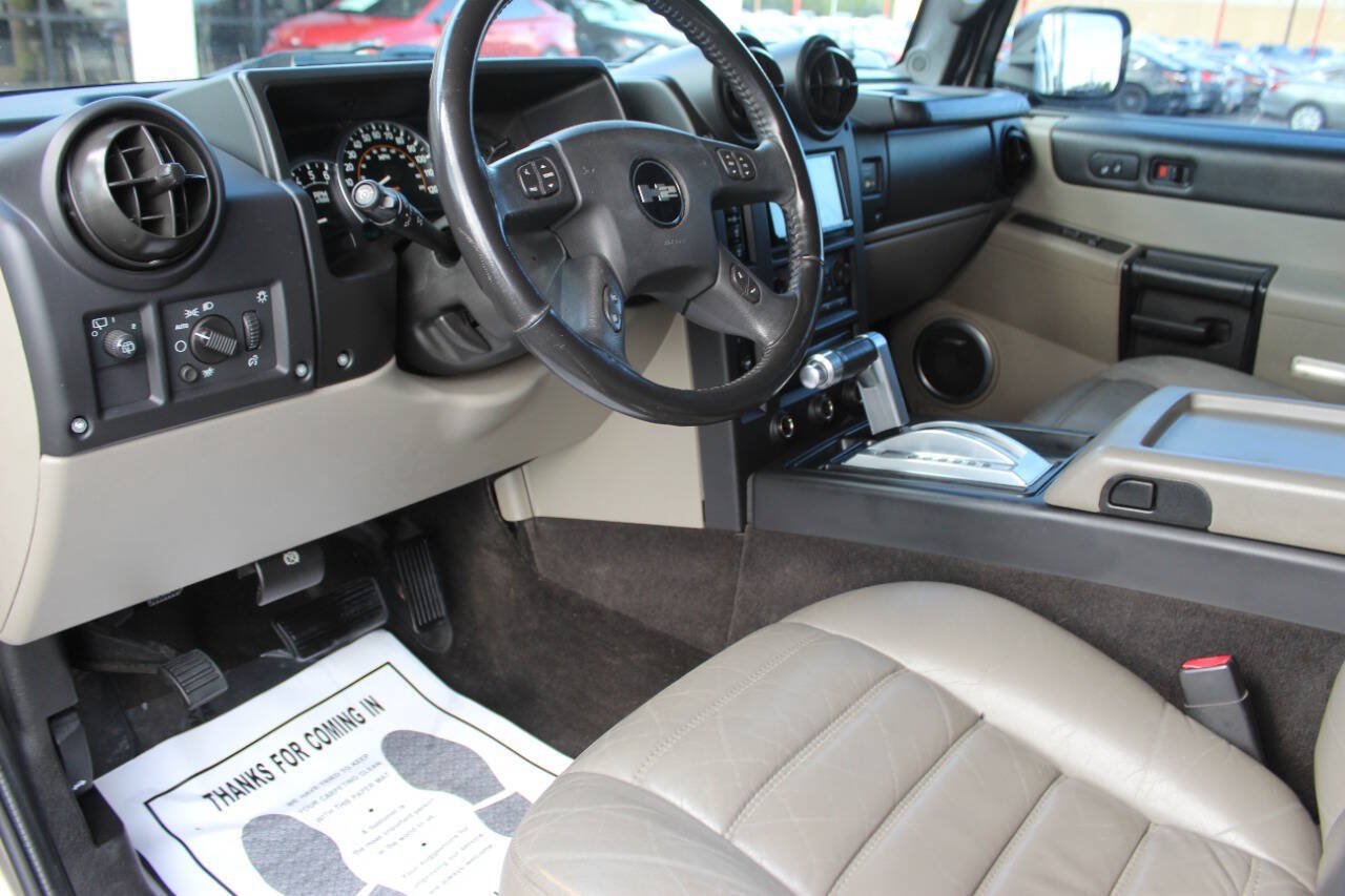 Used 2005 HUMMER H2 w/ Preferred Equipment Group AWD/4WD image 16