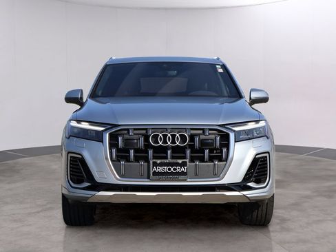 Used 2025 Audi Q7 3.0T Premium Plus AWD/4WD image 2