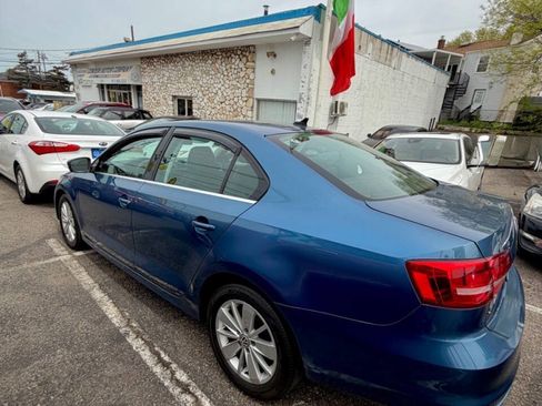 Used 2015 Volkswagen Jetta SE FWD image 12