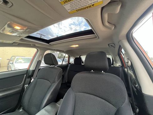 Used 2014 Subaru Crosstrek 2.0i Premium w/ Moonroof Package AWD/4WD image 19