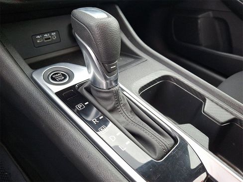 Used 2023 Nissan Sentra SV image 15