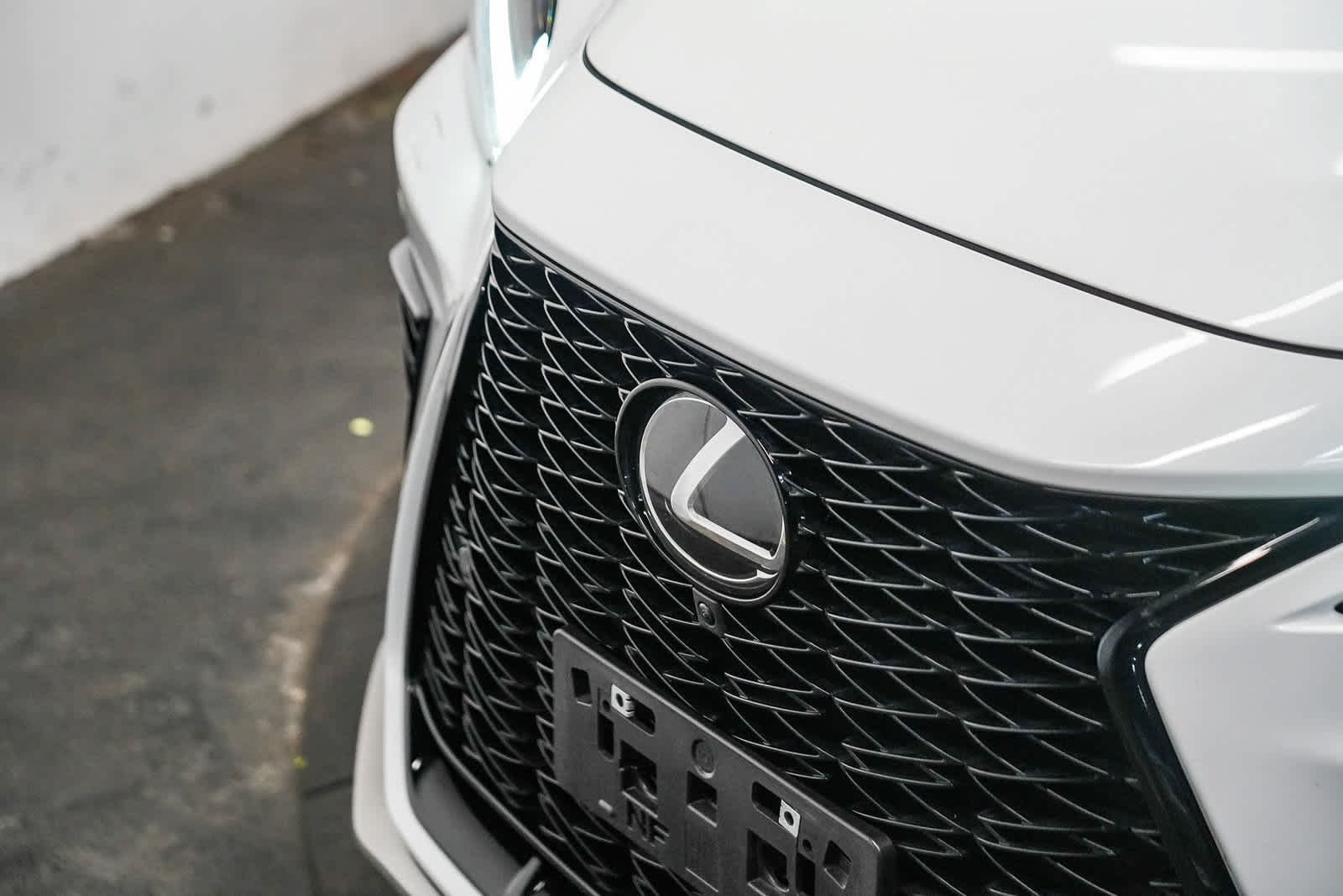 Used 2025 Lexus NX 450h+ F Sport w/ Accessory Package (2T) AWD/4WD image 8