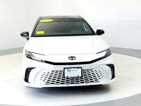 Used 2026 Toyota Camry XSE w/ Premium Plus Package AWD/4WD image 8