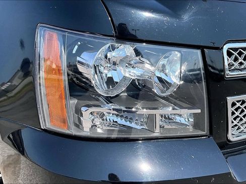 Used 2008 Chevrolet Avalanche LTZ w/ LTZ Preferred Equipment Group AWD/4WD image 28