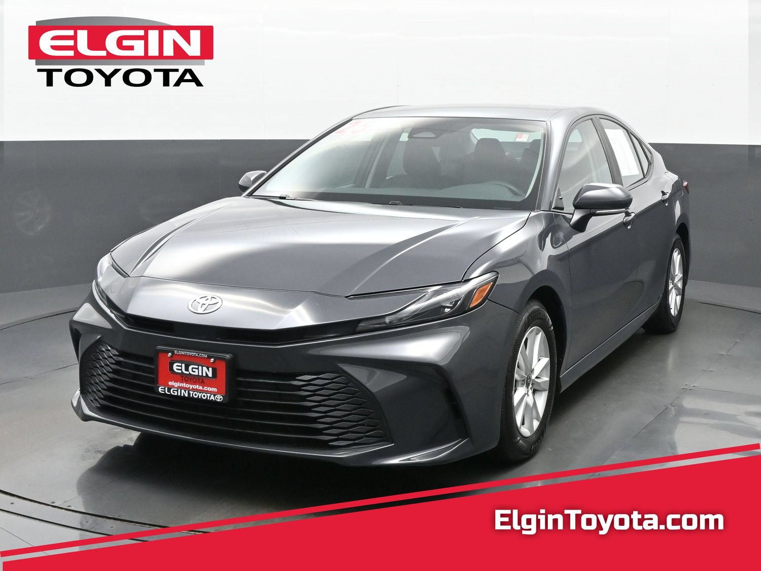 Used 2025 Toyota Camry LE FWD image 1